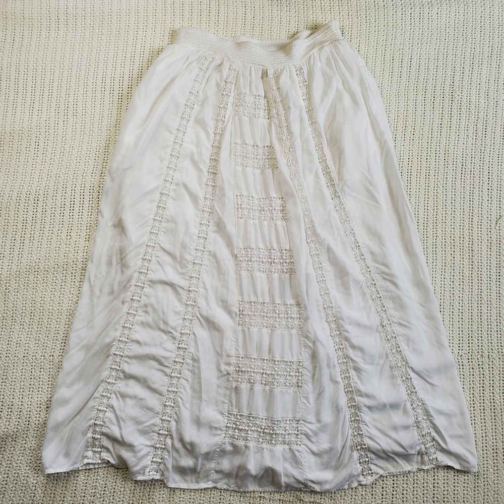 Anthropologie Maeve White Rayon Prairie Midi Cottage Skirt Size 10 Crochet